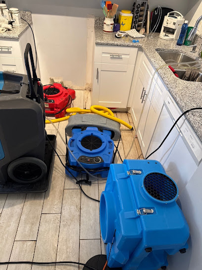Adu Water Fire Mold Storm