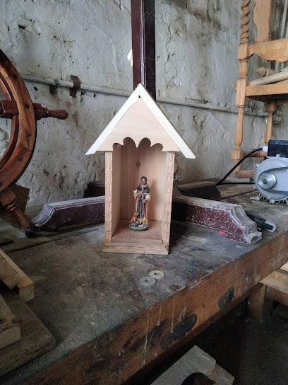 La Mexicana Woodworking Shop
